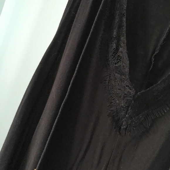 AEO soft and sexy v-neck tank top with lace - Picture 2 of 5